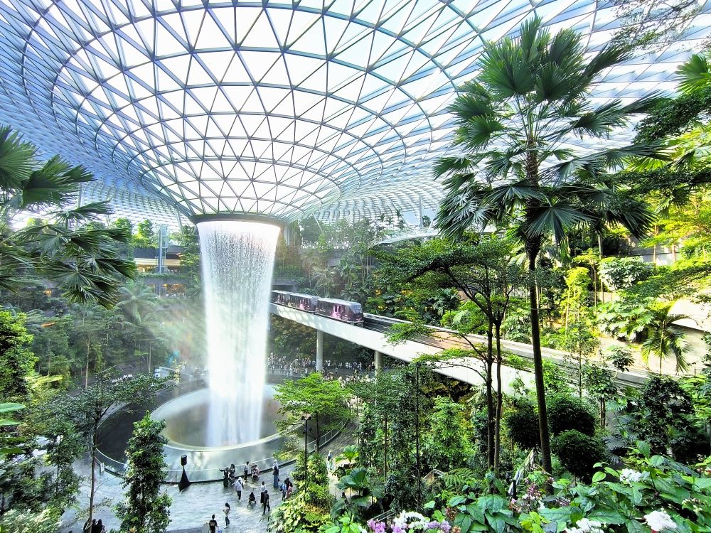 Singapore Changi The Jewel (1)