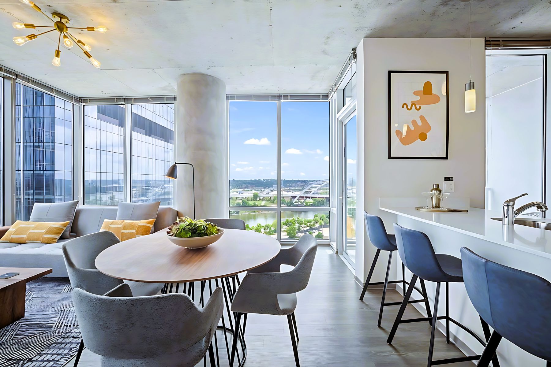 Apartment Collection By Hilton Dining Area