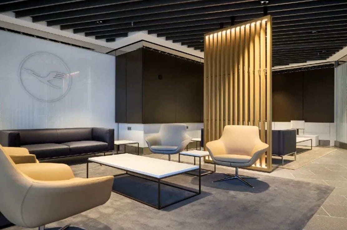 Lufthansa Revamps Premium Check In Area