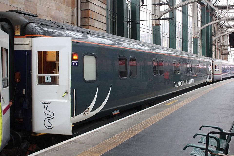 Caledonian Sleeper Mk3 SLE 10693 At Glasgow Central